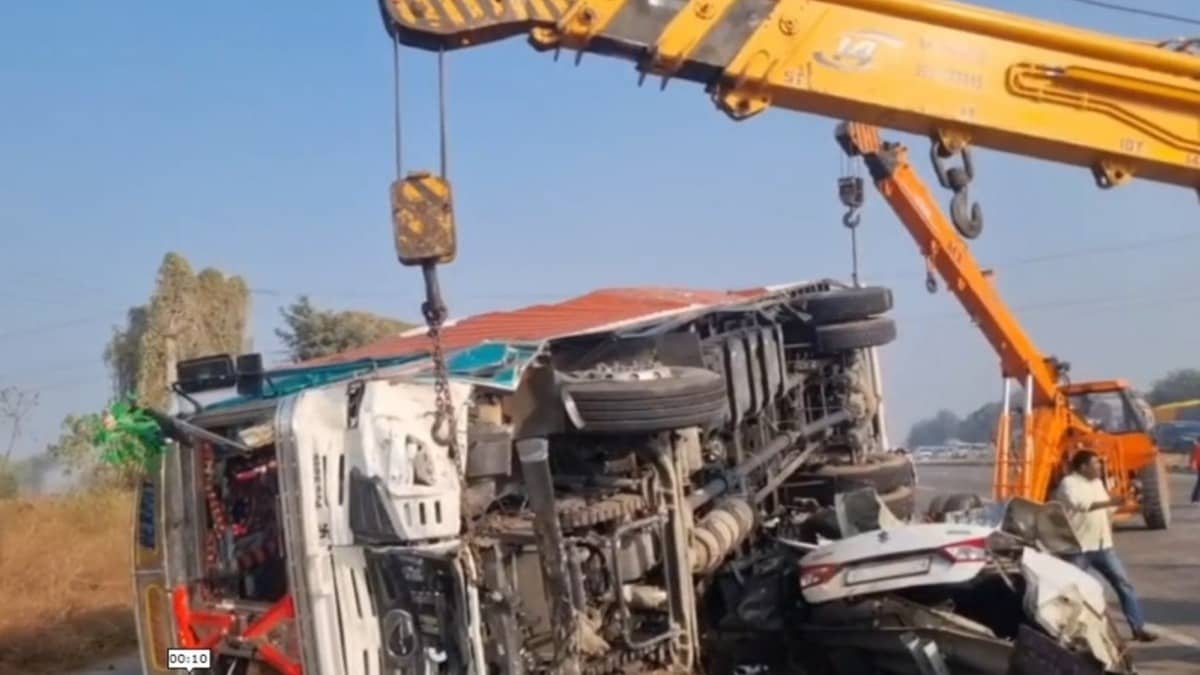 हरियाणा के करनाल में ट्रक द्वारा कार और बाइक को टक्कर मारने से 4 की मौत, कई घायल